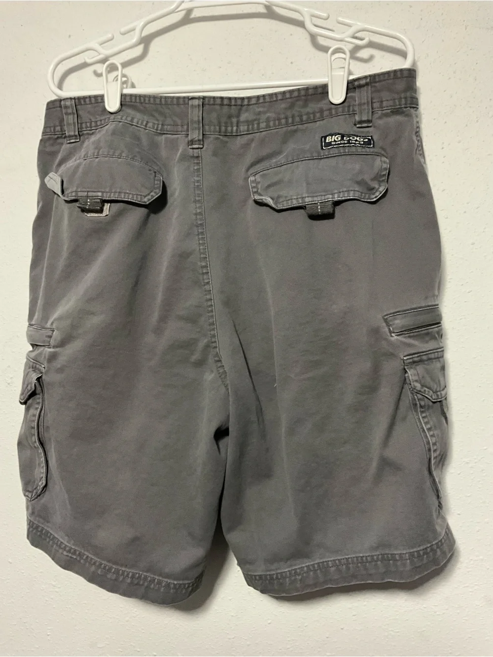 Big Dogs Gray Cargo Shorts with Multi-Pocket Utility